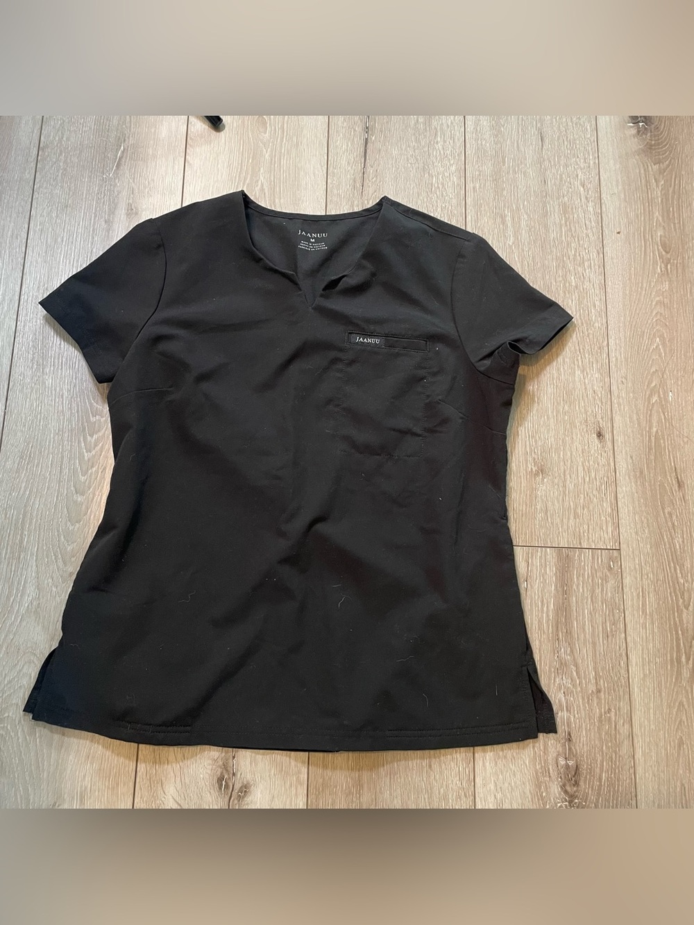 Jaanuu Black‎ V-Neck Scrub Top Women's Size M One-Pocket Stretch Medical Top